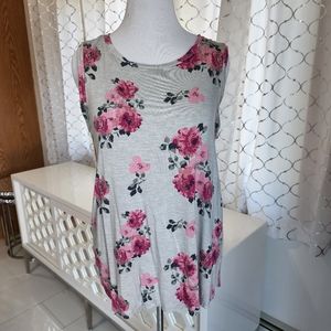 LuLaRoe Cocoa Sleeveless Top in Pink Floral NWOT